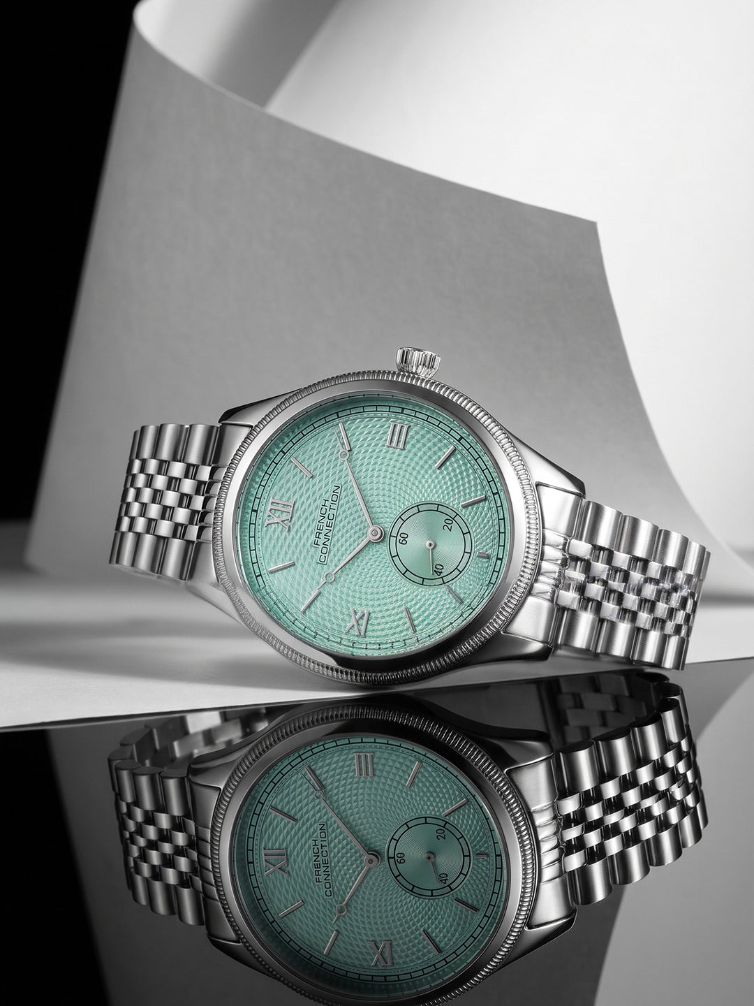French Connection Heure Noble | Quartz Analog Display | Pista Dial | Silver Stainless Steel Strap | Watch for Men - FCN0208NSM