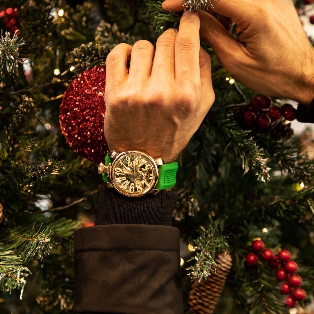 GaGà Milano Green Round Skeleton Dial Manual Winding Mechanical Classic Design Swiss Made watch for Unisex - 5311CG02R0SYGR0