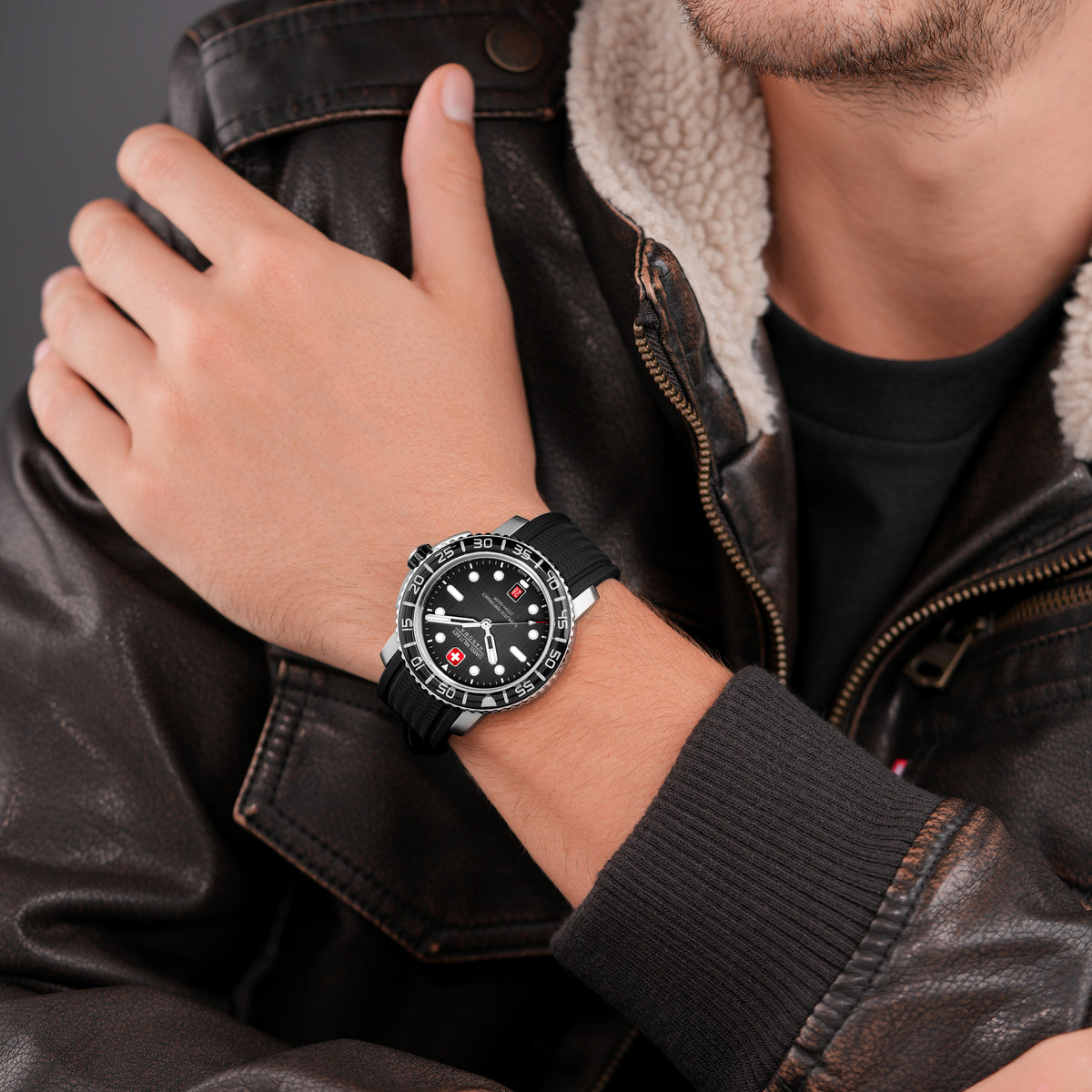 SWISS MILITARY HANOWA BLACK MARLIN BLACK ROUND DIAL ANALOG WATCH FOR Men's SMWGN0001701