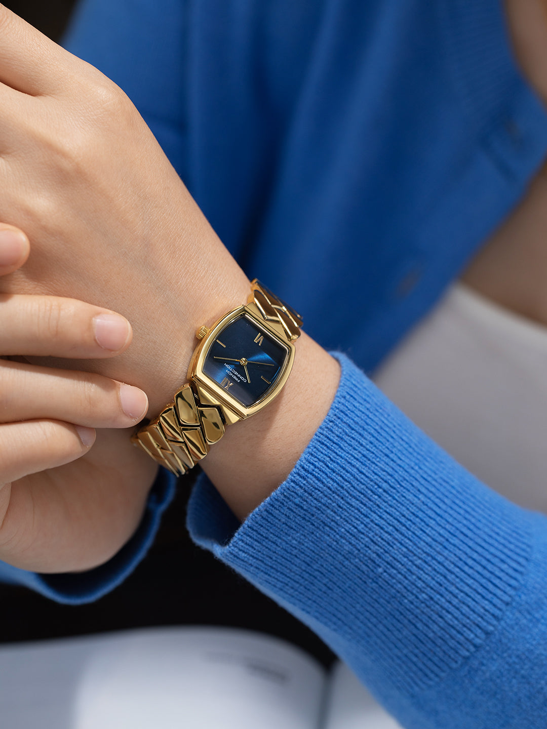 French Connection Braidé | Analog | Blue Sunray Dial | Woven Link Strap | Watch for Women - FCB27UGM