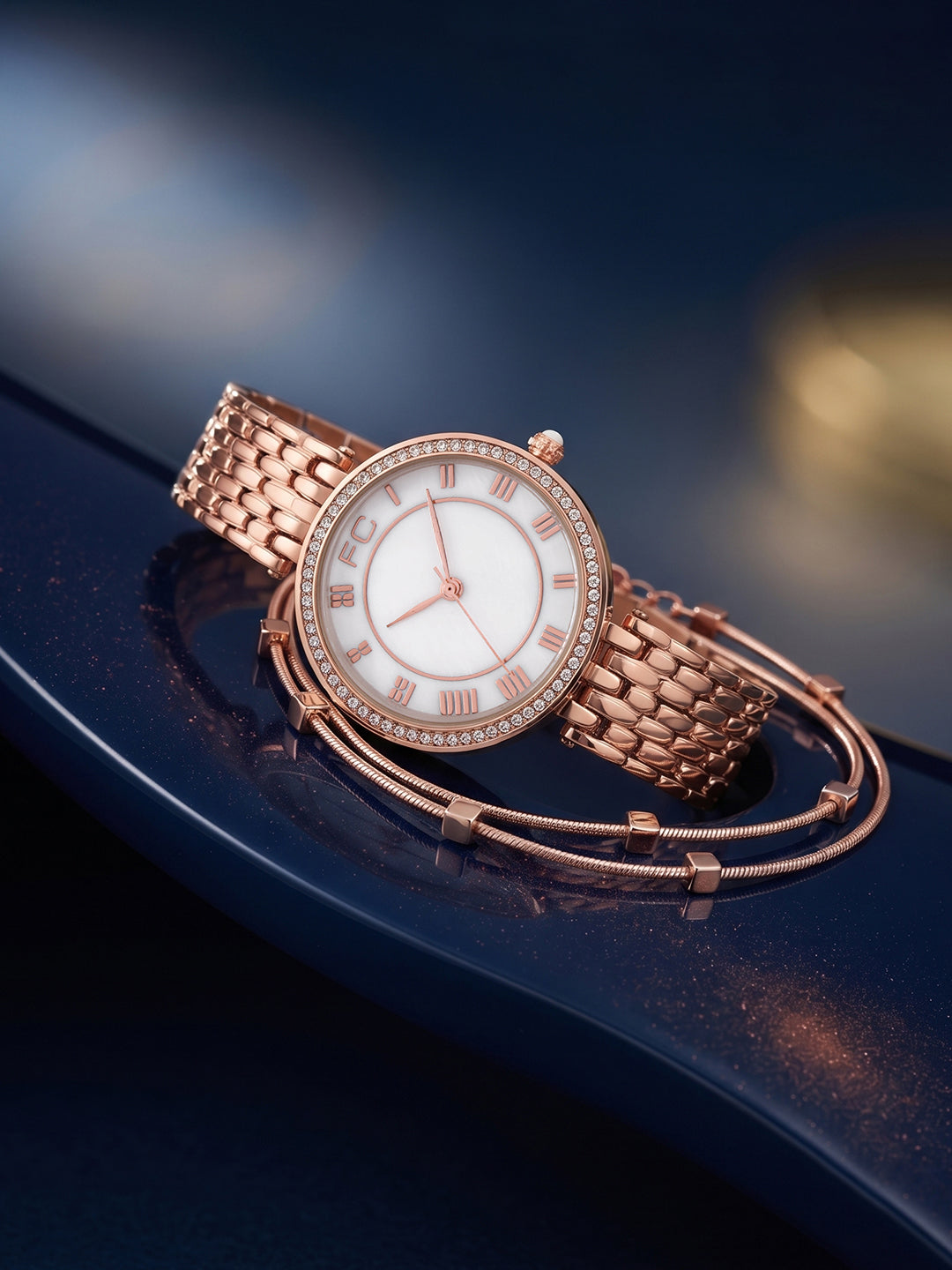 French Connection Women Analog Watch Gift Set with Stylish Dial and Premium Strap-FCGS06-B