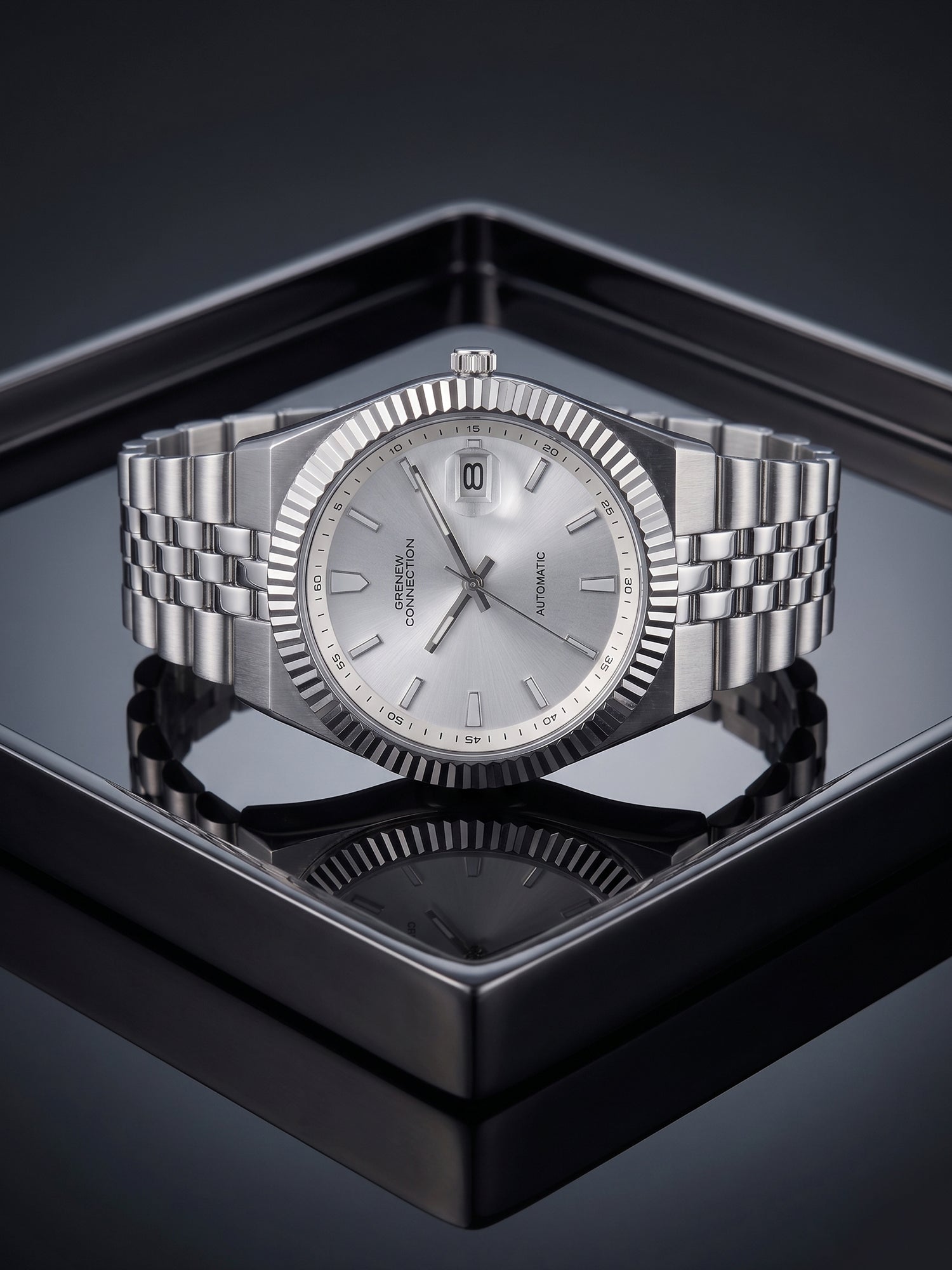 French Connection Jubilaire | Quartz Analog Display | Silver Dial | Silver Stainless Steel Strap | Watch for Men - FCN0209SM