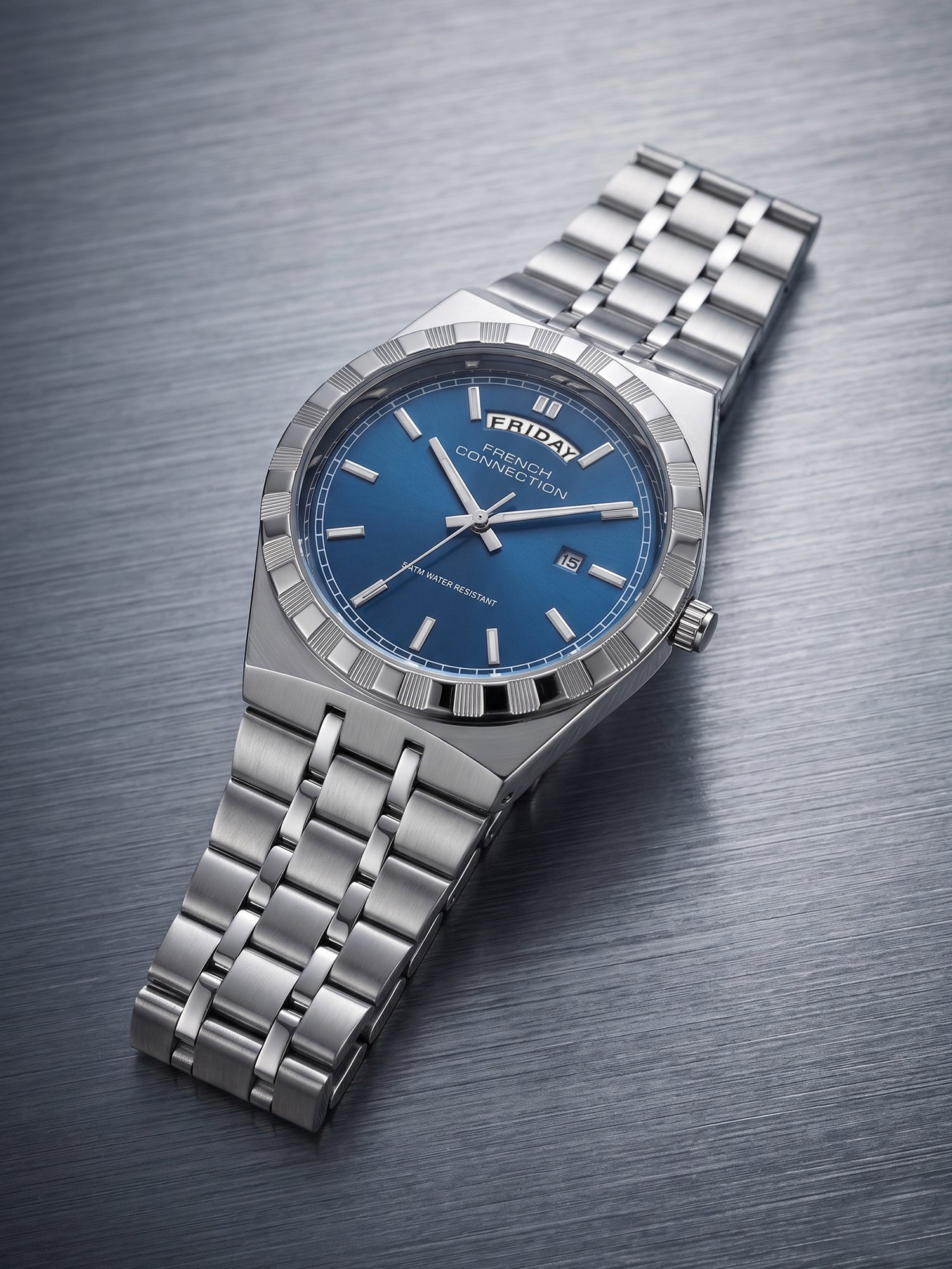 French Connection Courant Classique | Quartz Analog Display | Day Date Display Blue Dial | Two-Tone Stainless Steel Strap | Watch for Men - FCN0211USM