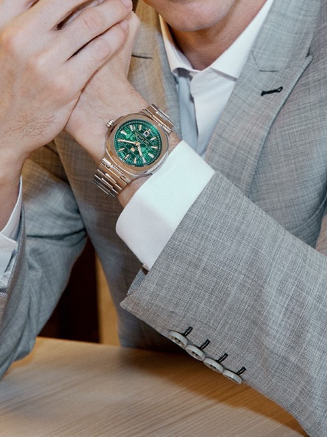 Guy Laroche Charlie 3 Hands Round Dial Green SWISS MADE Watch for Men - GLWGG0000316