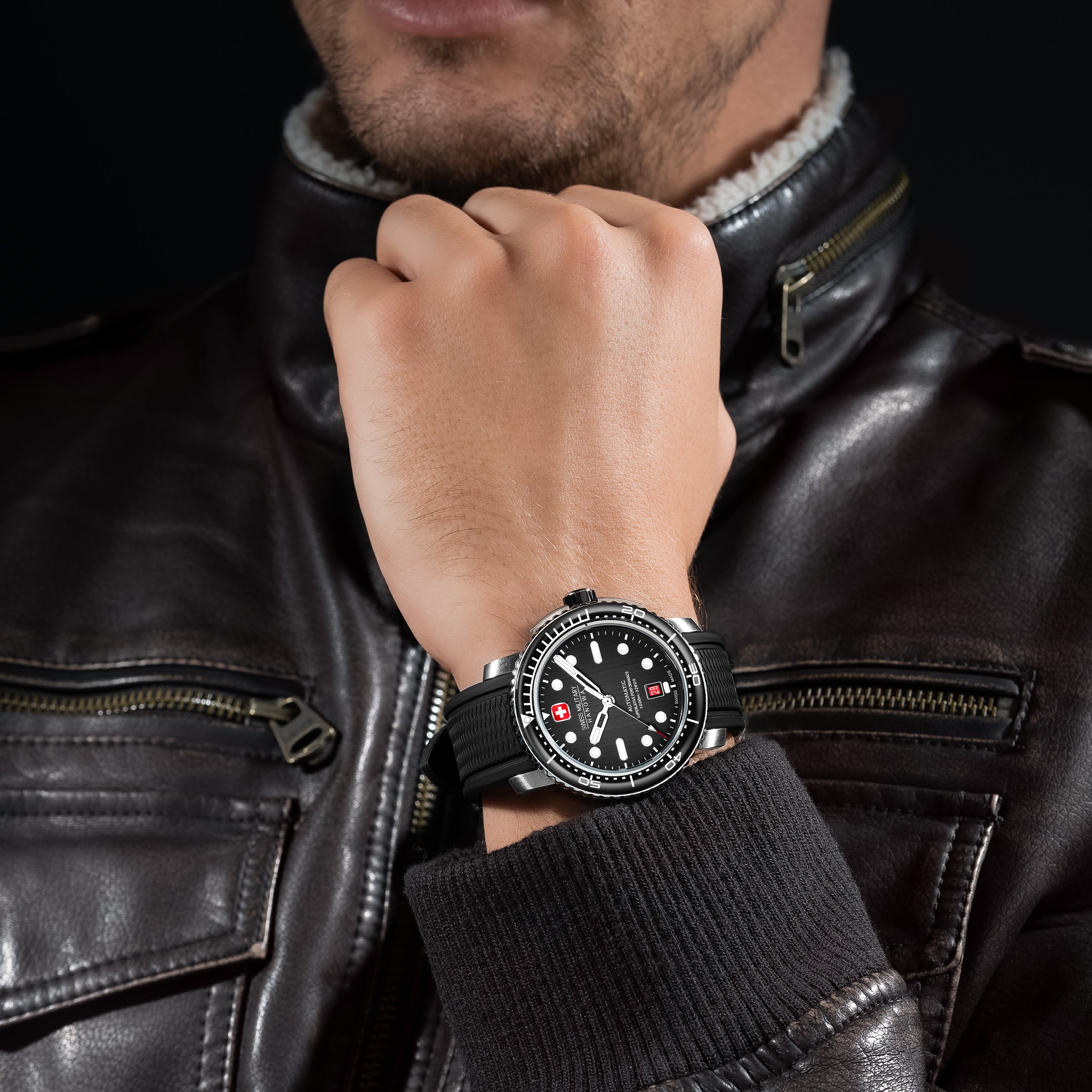Swiss Military Hanowa MAITRE PLONGEUR SMWGL0002001-SET  - swiss made Round Black Automatic - Watch for men with set of interchangeable bracelet and strap