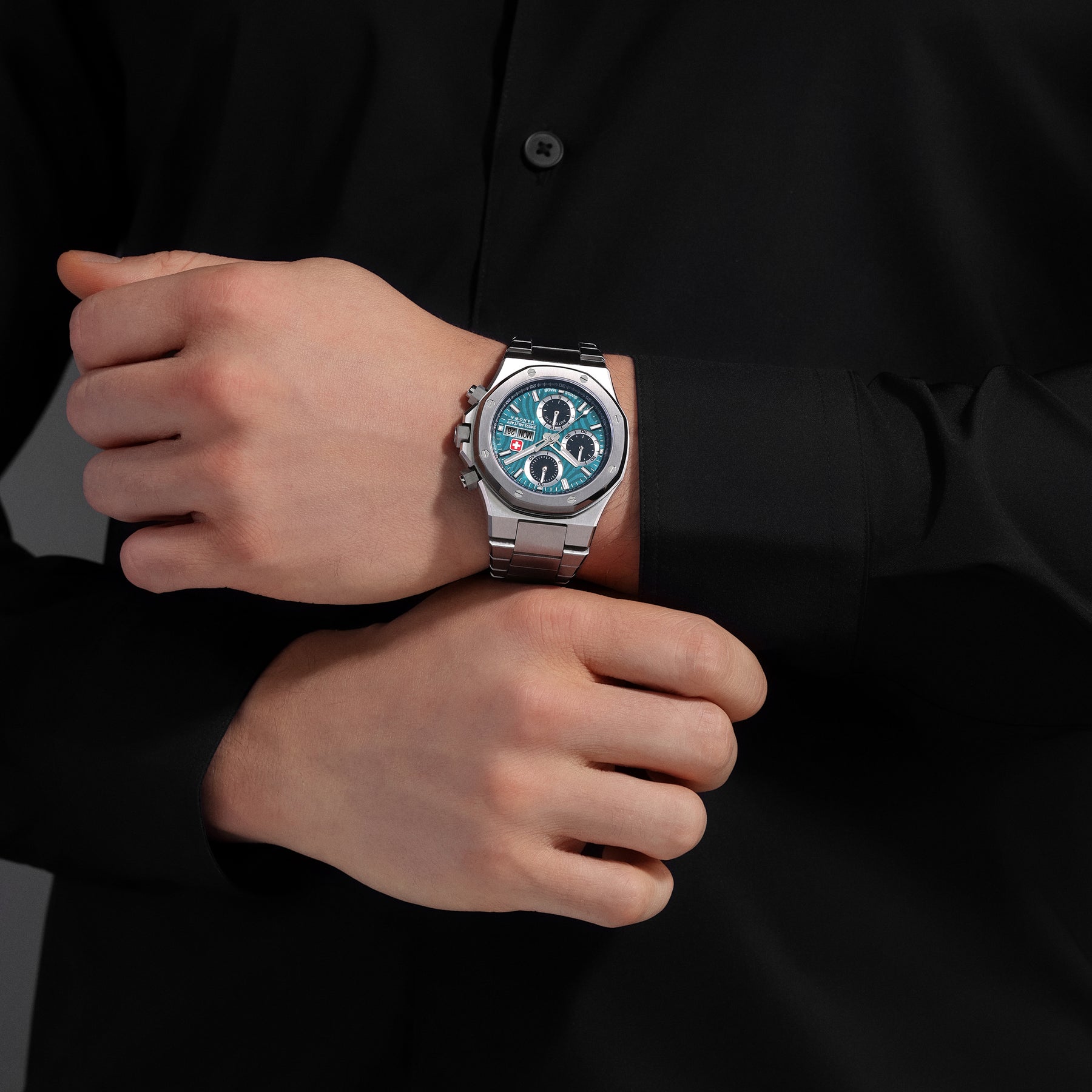 Swiss Military Hanowa Green Round Dial Automatic Swiss Made Watch For Mens-SMWGL0007002